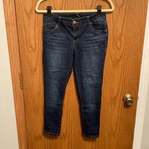 1822 Denim dark wash crop jeans